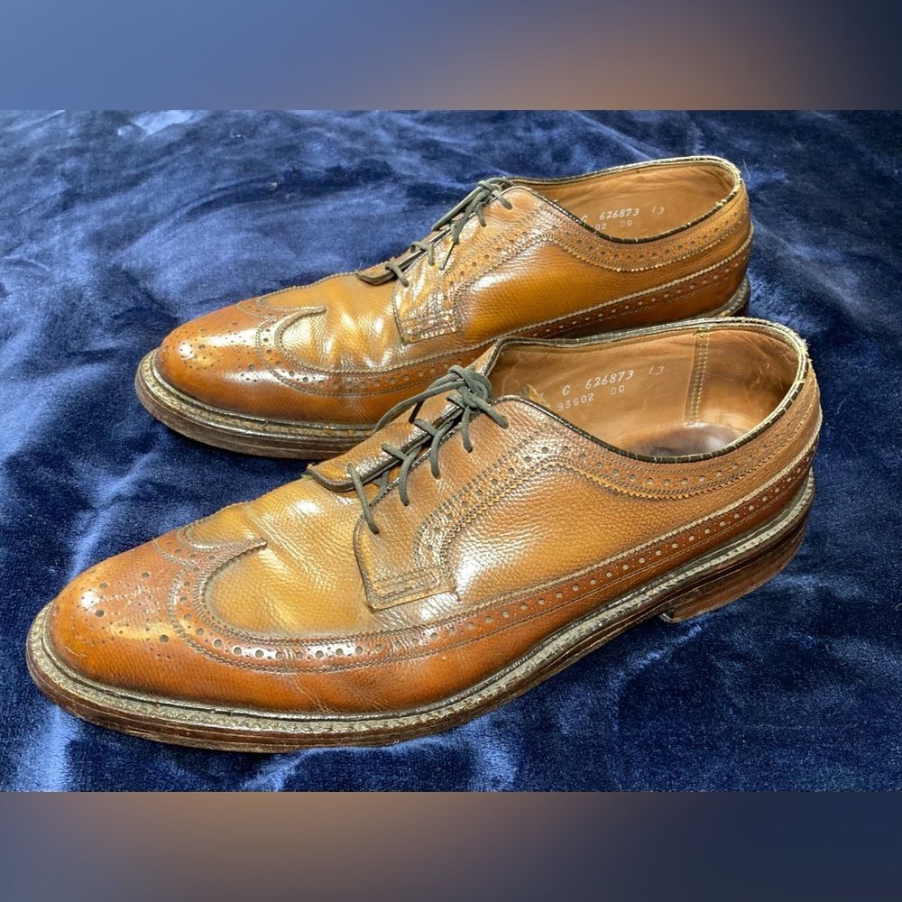 Florsheim Imperial 626873 V Cleat Wingtip, Men’s Size 11